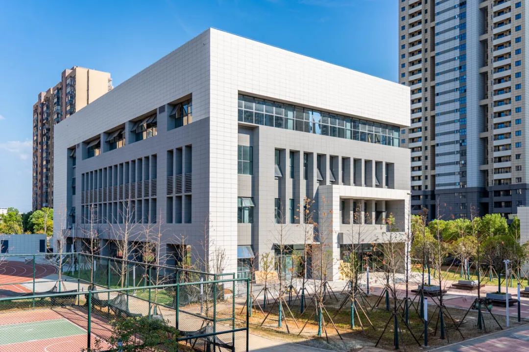 武汉各高校开学了吗,武汉经开新开学校