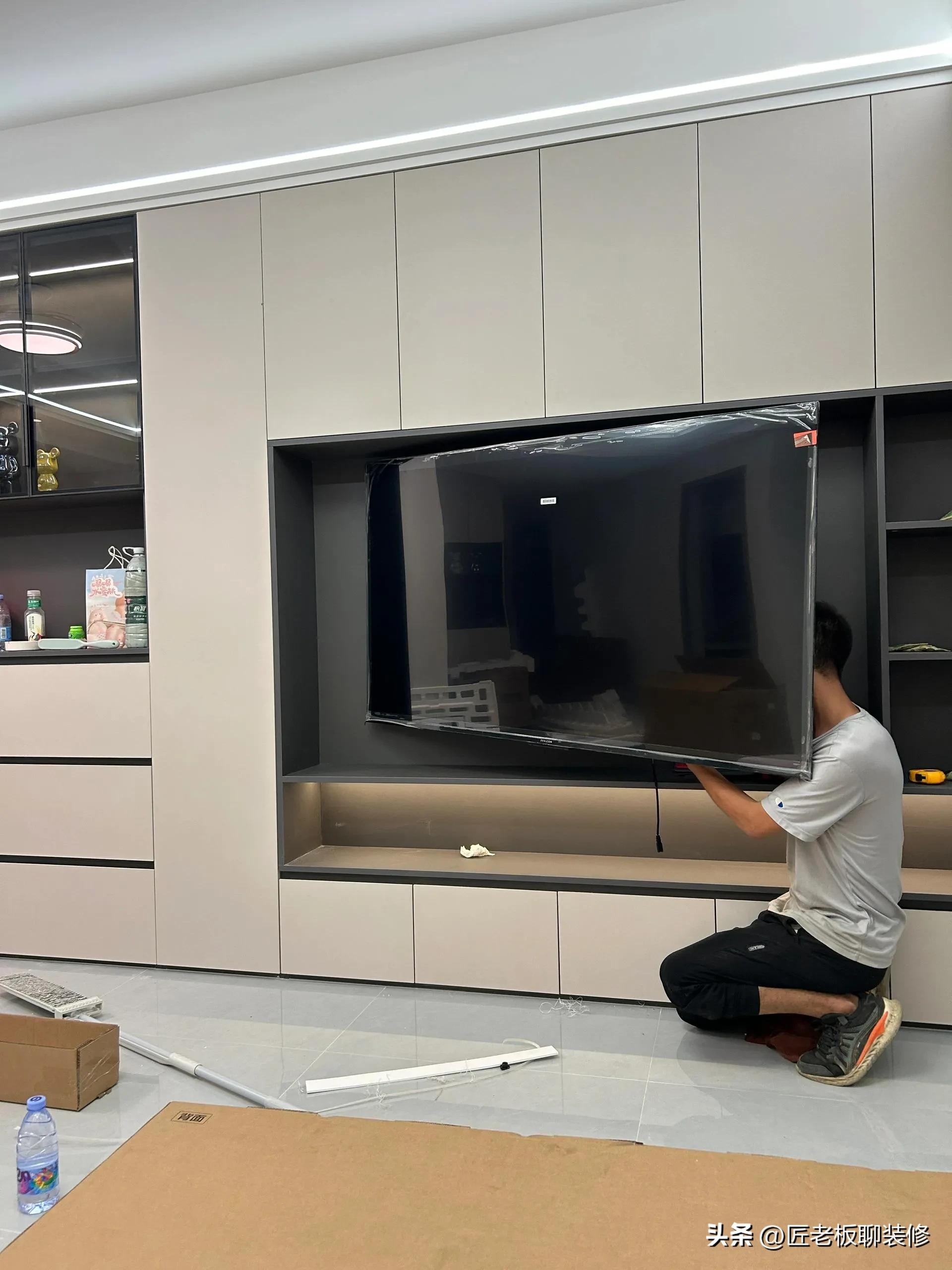 为什么都说电视“买大不买小”？不是无脑而是经验教训总结！