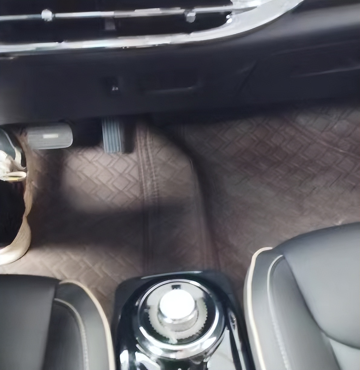 买五菱缤果顶配,五菱缤果plus多少钱