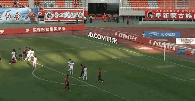 中超足球神奇名场面,中超经典搞笑场面裁判