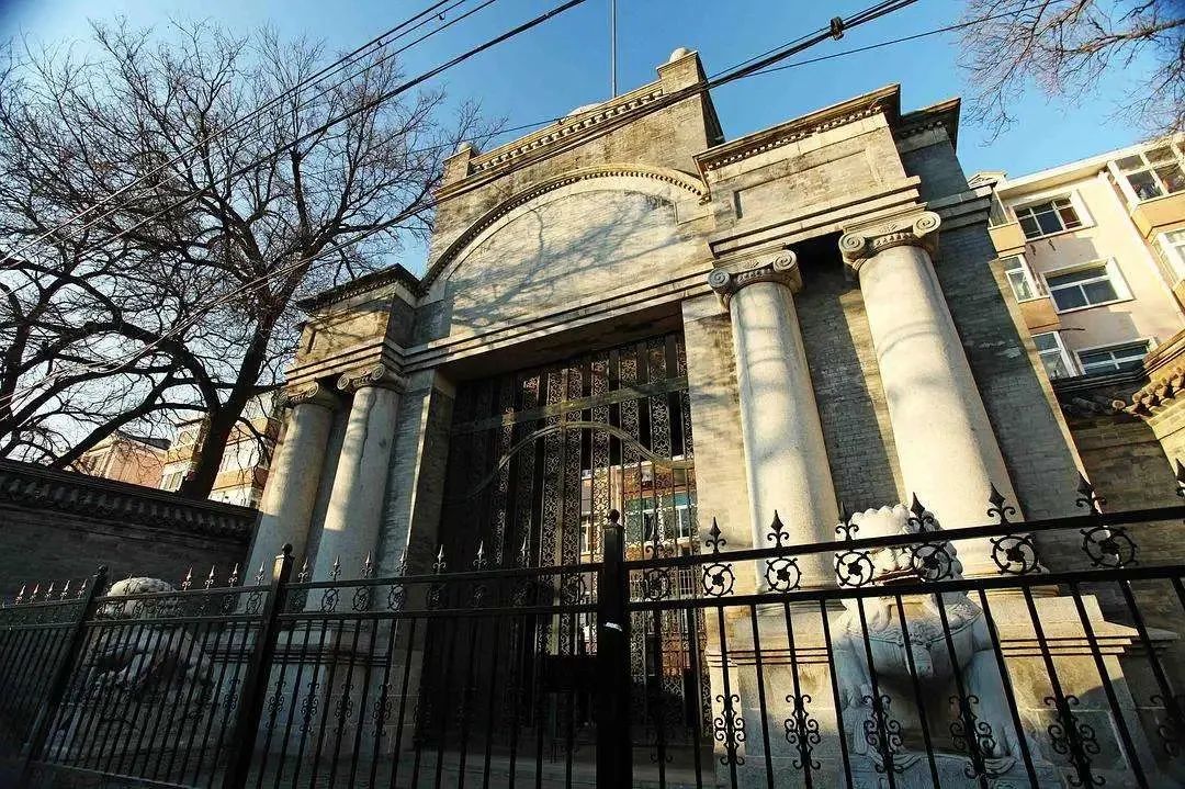 这条有着“洋面孔”的胡同，一定要留出时间逛逛