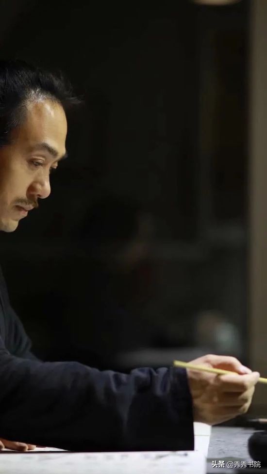 久闻薛山长琴棋书画样样精通,小生仰慕不已,愿跟随山长潜心修习