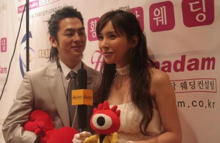 最美变性人河莉秀:因不能生育被丈夫抛弃,45岁认爱企业家新男友