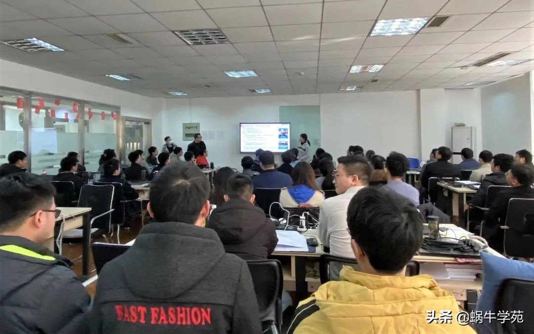 成都校区近期就业喜报，最高月薪14K，平均月薪8344元