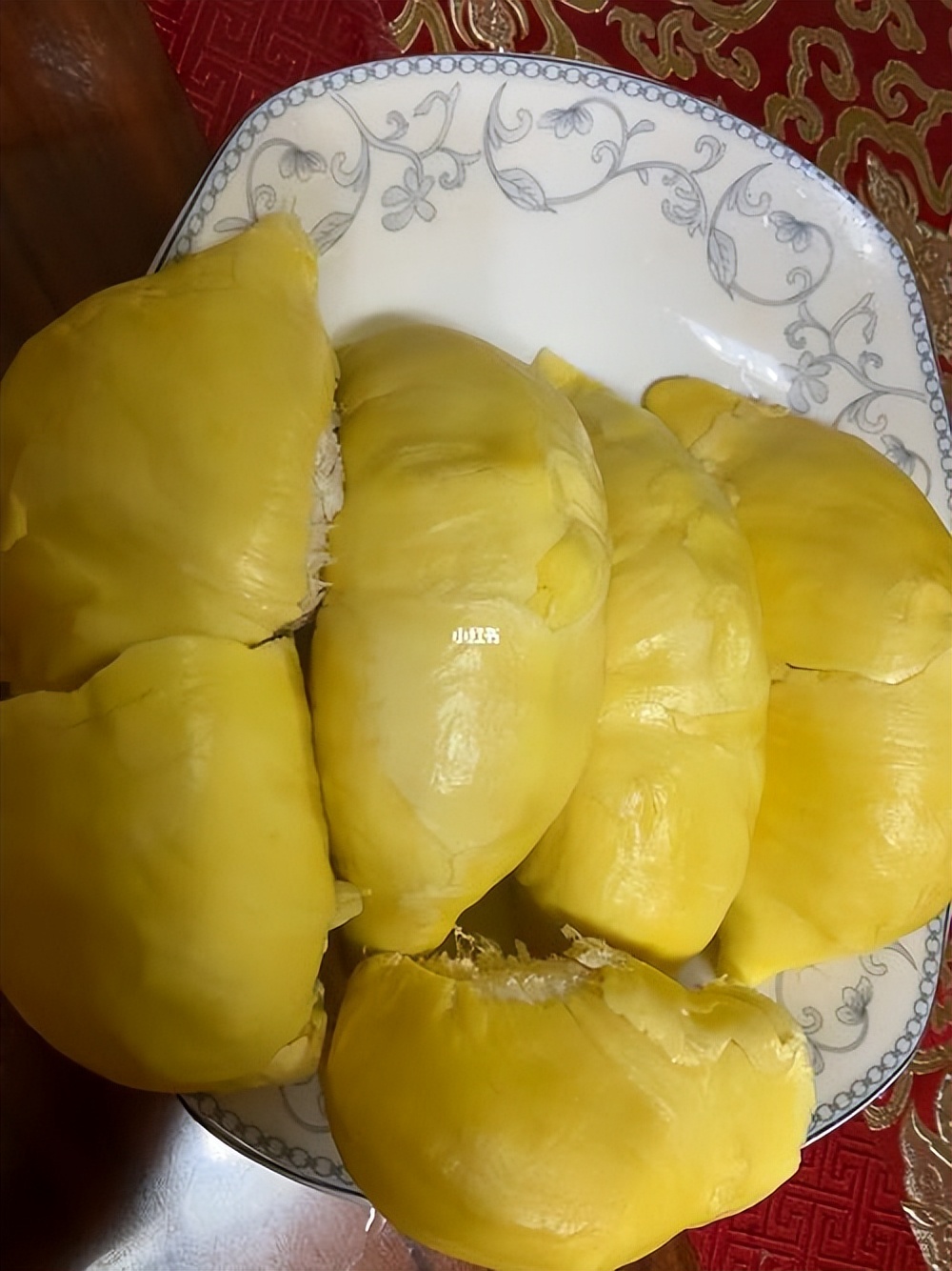 水果价格断崖式下跌,水果榴莲最低价