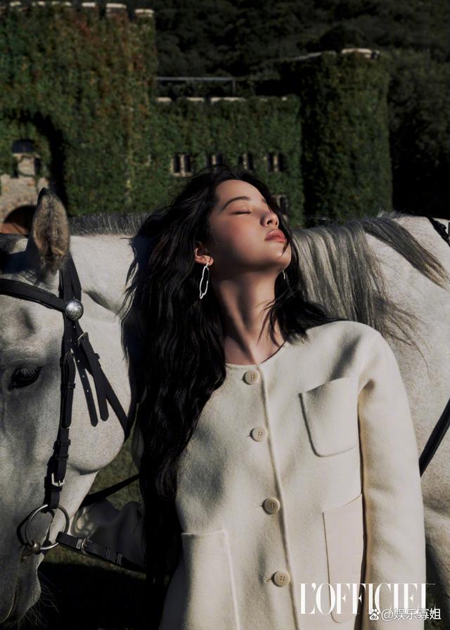 欧阳娜娜穿salomon,欧阳娜娜法式复古风照片