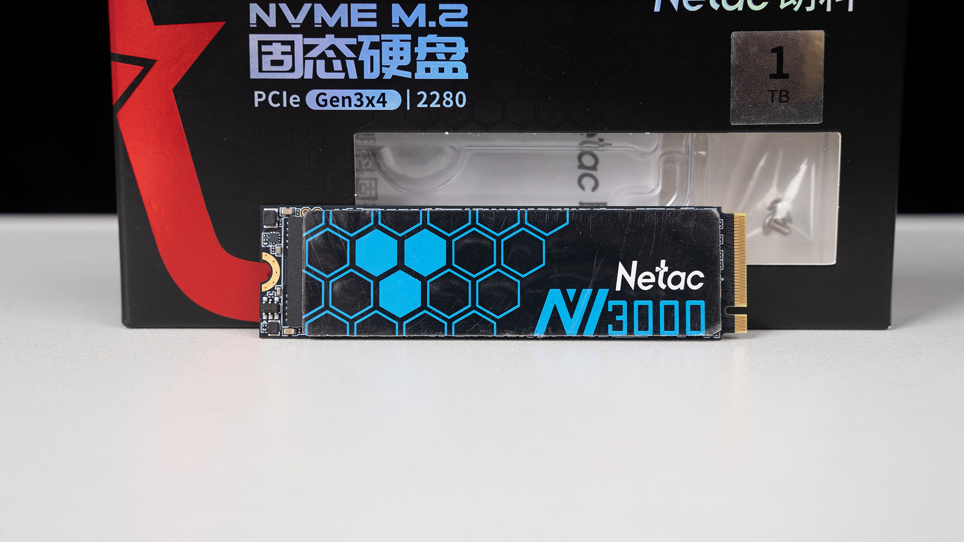 帮老爸装一台“超大杯”的8.1L便携主机—5600G+32GBD4+2*1TB固态