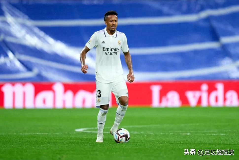 足坛十大外援,足坛前十中卫