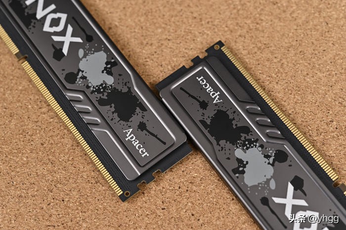 乔思伯松果d41mesh副屏版白色机箱,乔思伯d41标准版能后期加装副屏吗