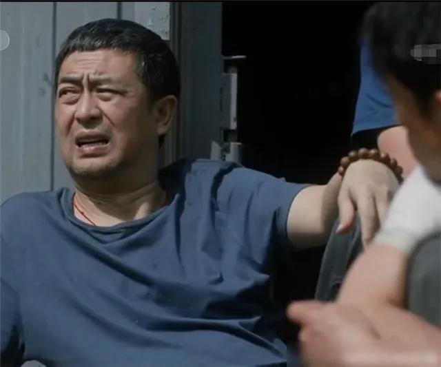 中年人要如何解决中年危机呢,中年如何度过孤独感