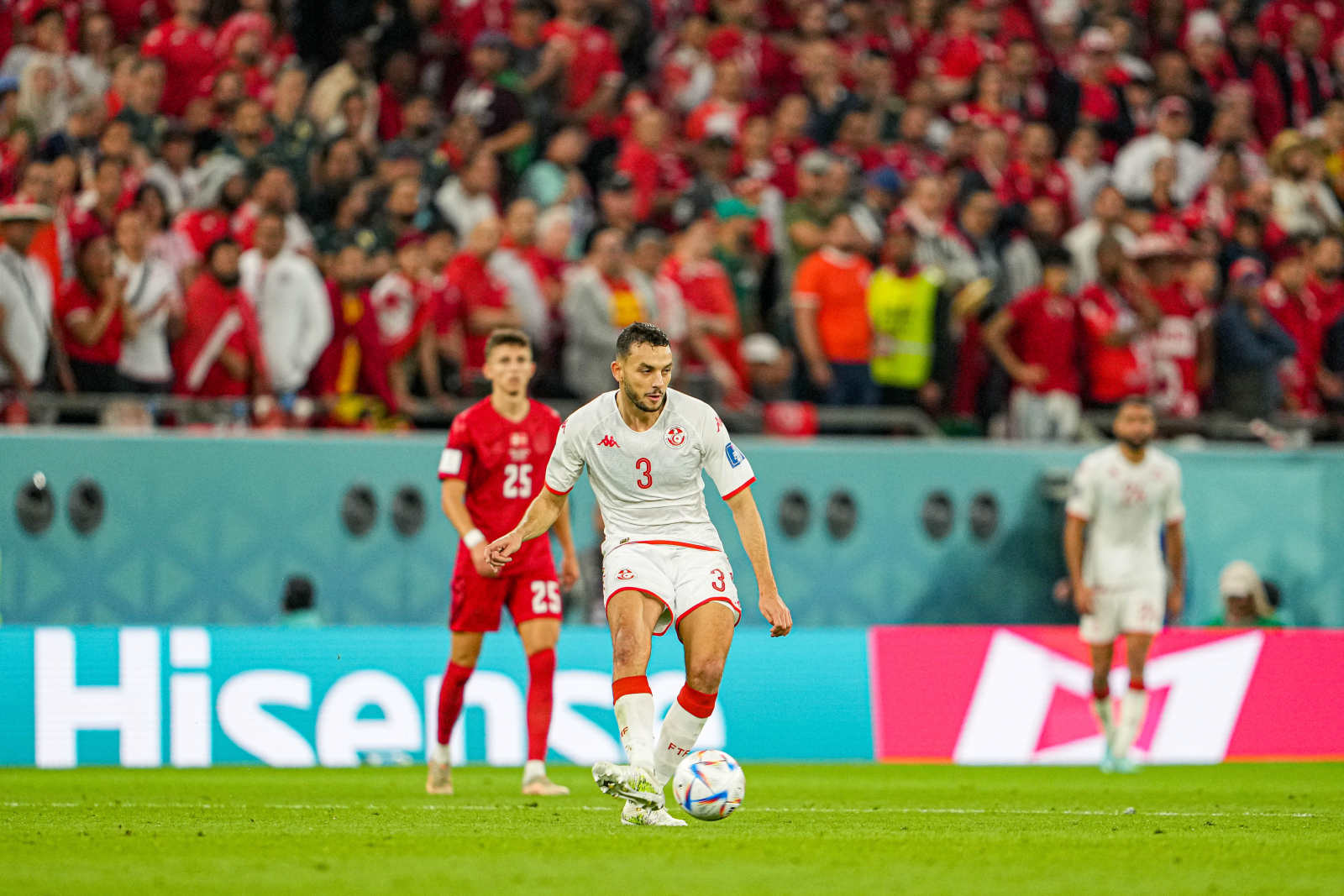 突尼斯世界杯首战表现不俗，未来将扛起非洲足球大旗，前景被看好