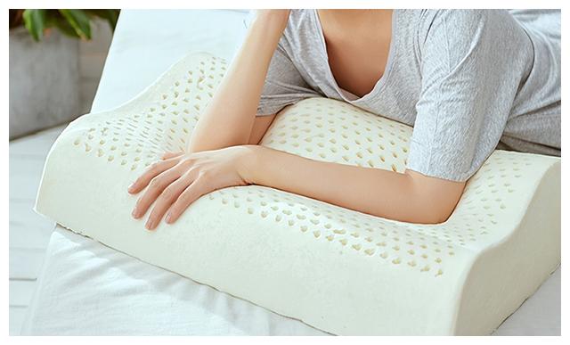 乳胶枕头感觉好低,乳胶枕头真舒服