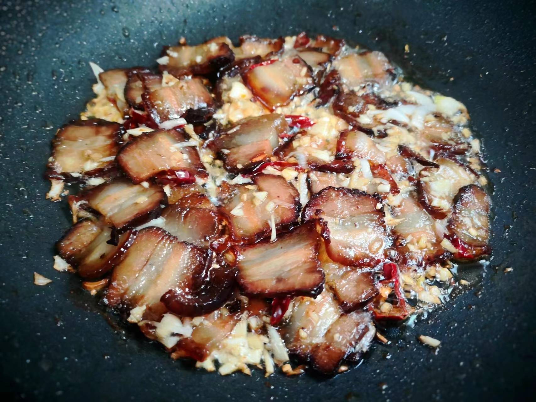 什么菜炒腊肉宝宝爱吃,腊肉炒什么最好吃小孩