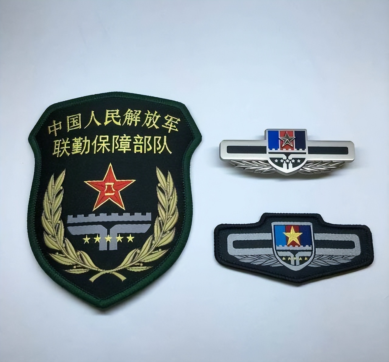 这些单位不隶属任何军种,也不属于*警武**,但都具备军人地位