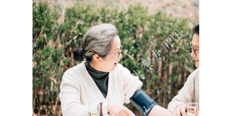 92岁老妈去世留下三个智障儿子,78岁老妈去世后三个女儿争房产