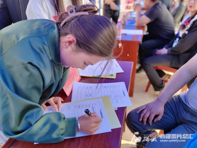 伊犁旅游景点招聘,伊犁景区旅游产品策划招聘