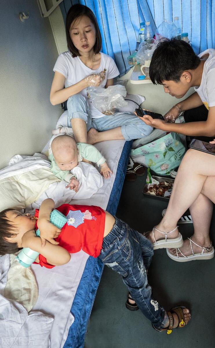 专家建议女生与狼共舞,专家称年轻女性要学会与狼共舞