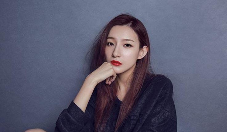 央视一姐李红现状,央视一姐长相不输董卿