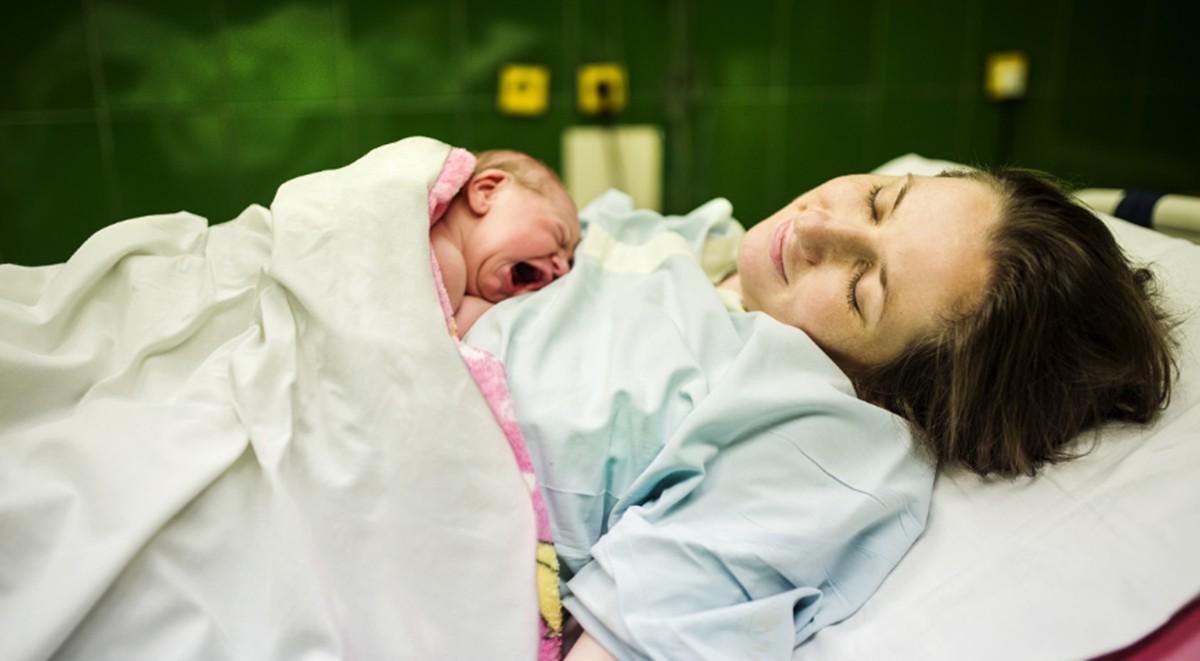 分娩开宫口疼痛程度,顺产生完娃骨缝啥时候闭合