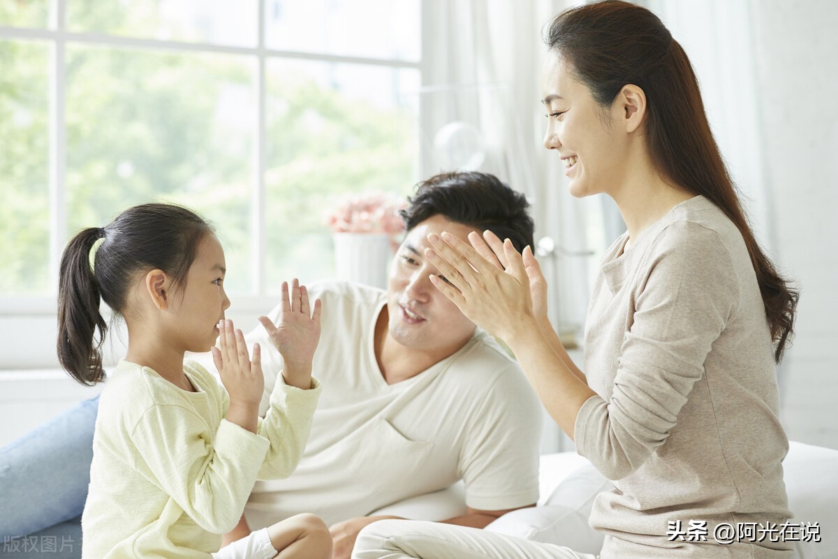 孩子青春期教育不容忽视,孩子进入青春期应该怎么样教育