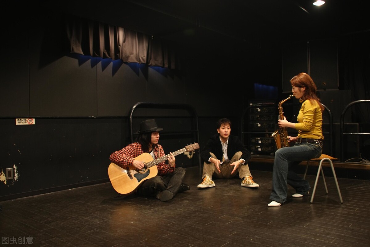 如何练习三段高音,轻松上王牌的歌曲