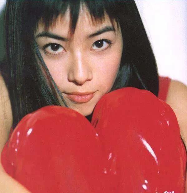 徐怀钰：20岁成名，拒绝陪酒被雪藏，表示对“浪姐”心怀愧疚