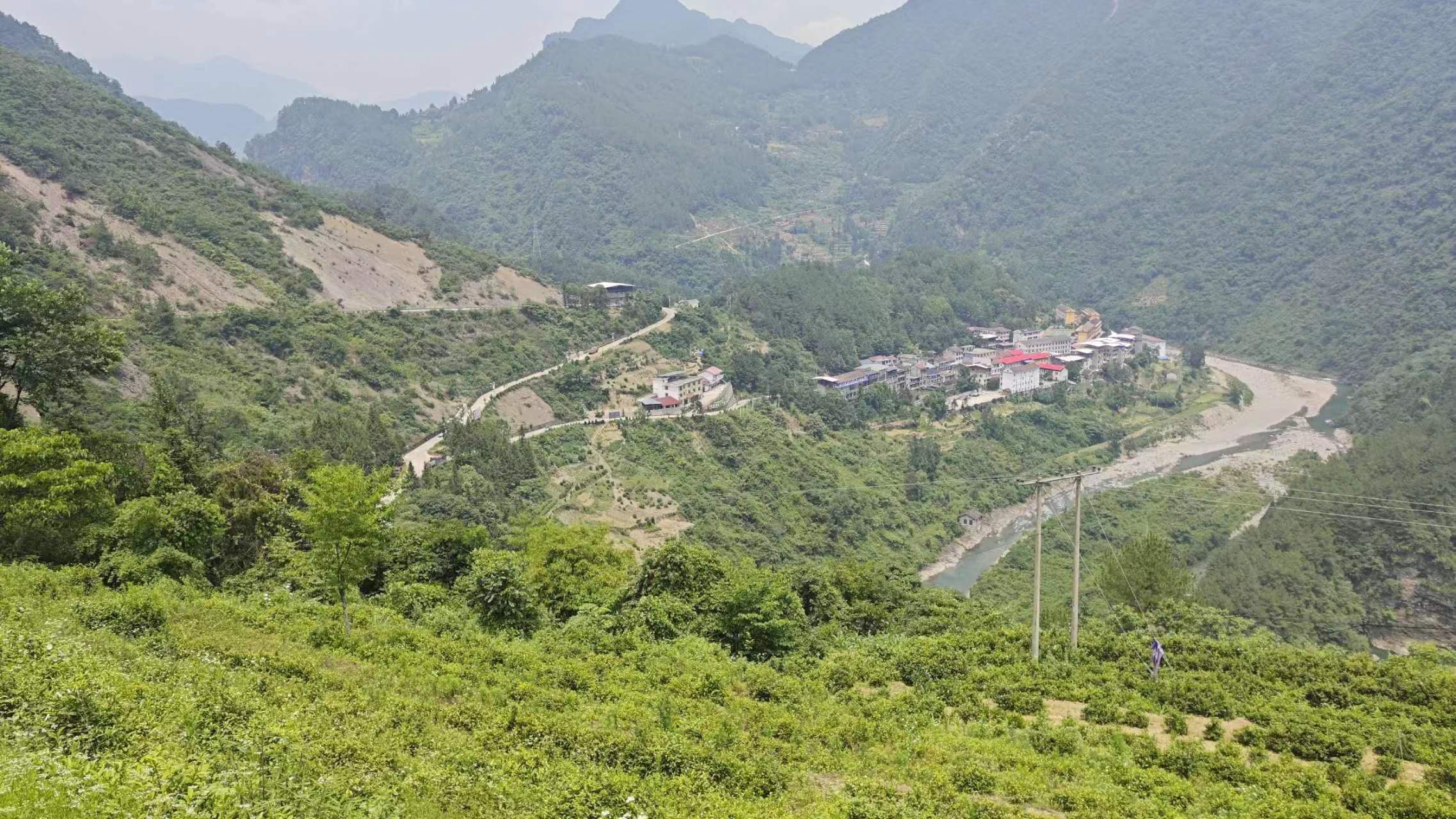 摩旅第一天骑摩托,摩旅318川藏第一站