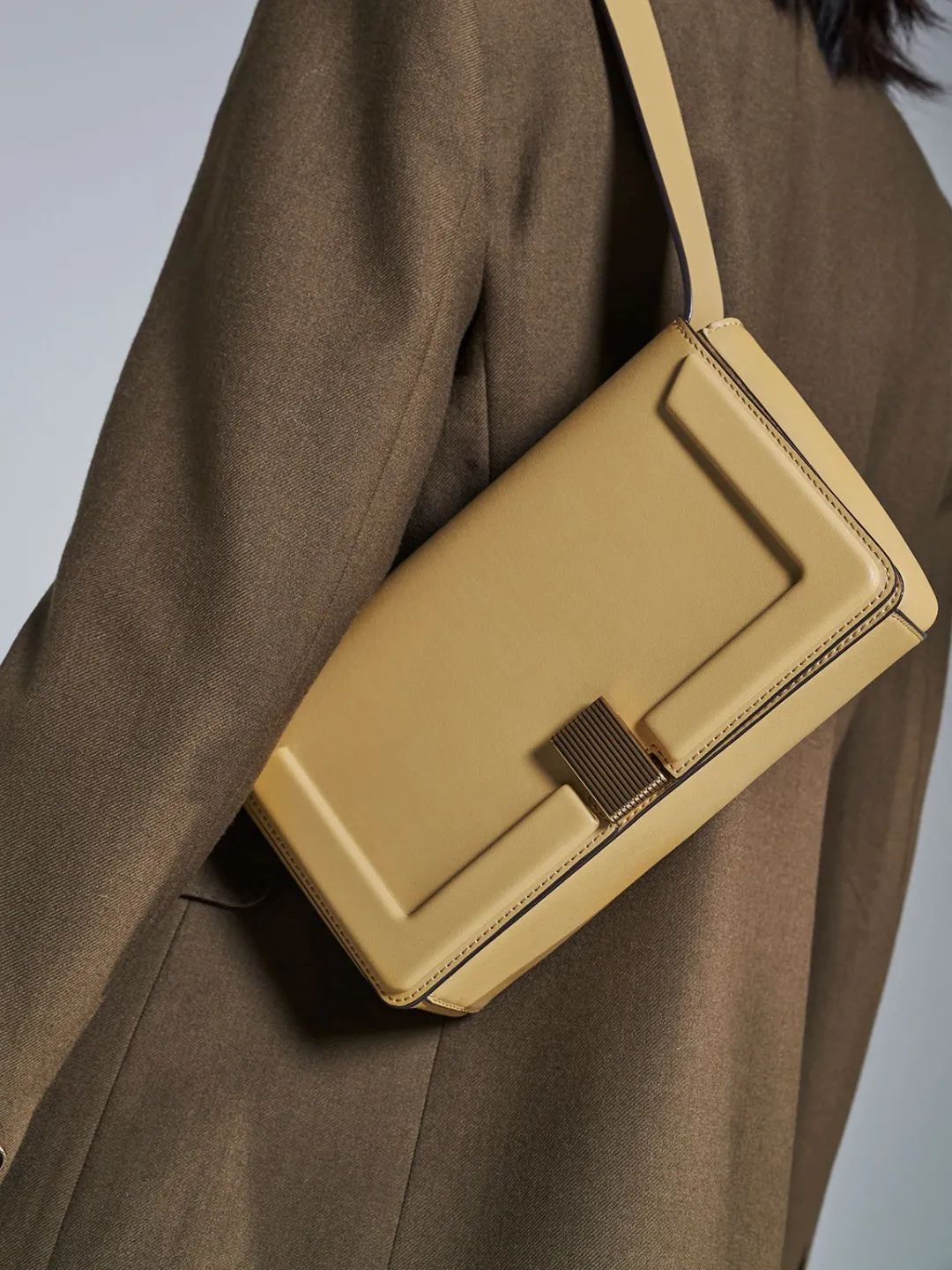 小CK包包折扣,香港小ck包包打折点