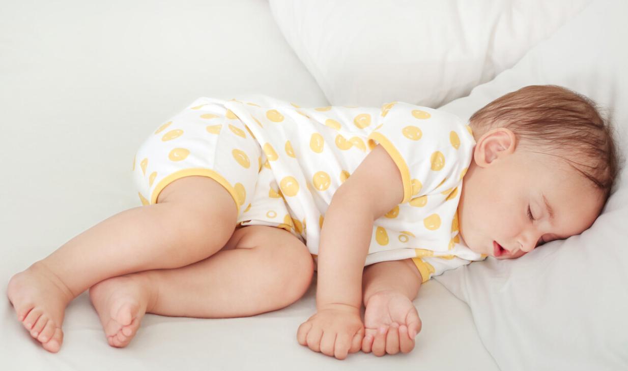 宝宝一岁后不爱吃饭怎么办,一岁宝宝不爱吃饭喝奶怎么回事