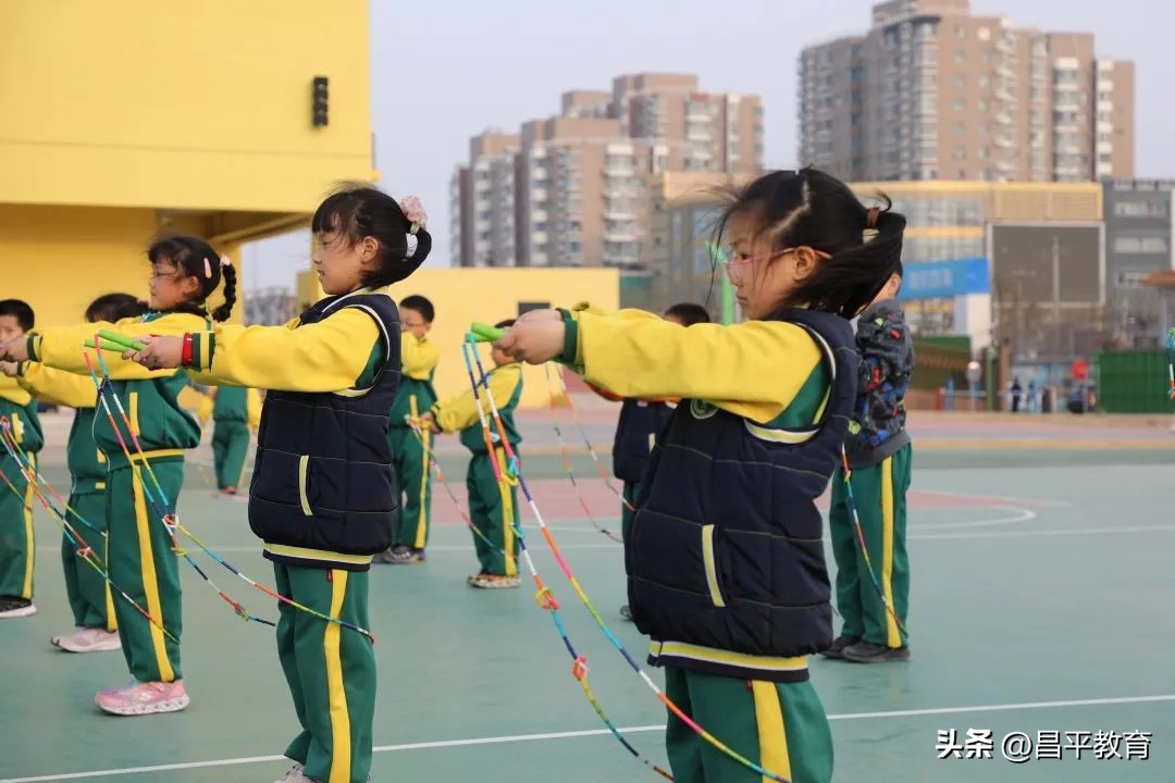 家校携手共创未来图片,家校携手共创未来家长会