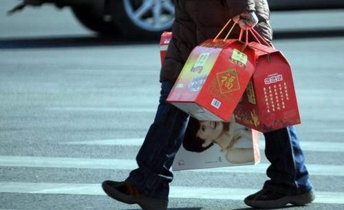 43岁男人负债2000万,内蒙古男子欠债5000万