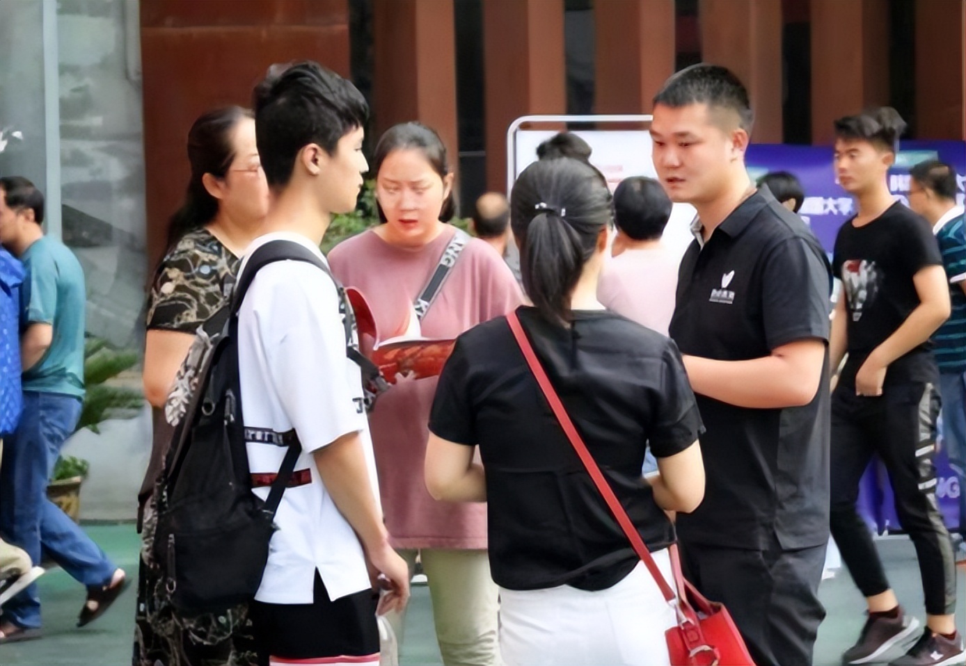 张雪峰谈最有前途的十大大专专业,张雪峰谈专科十大最有前途专业