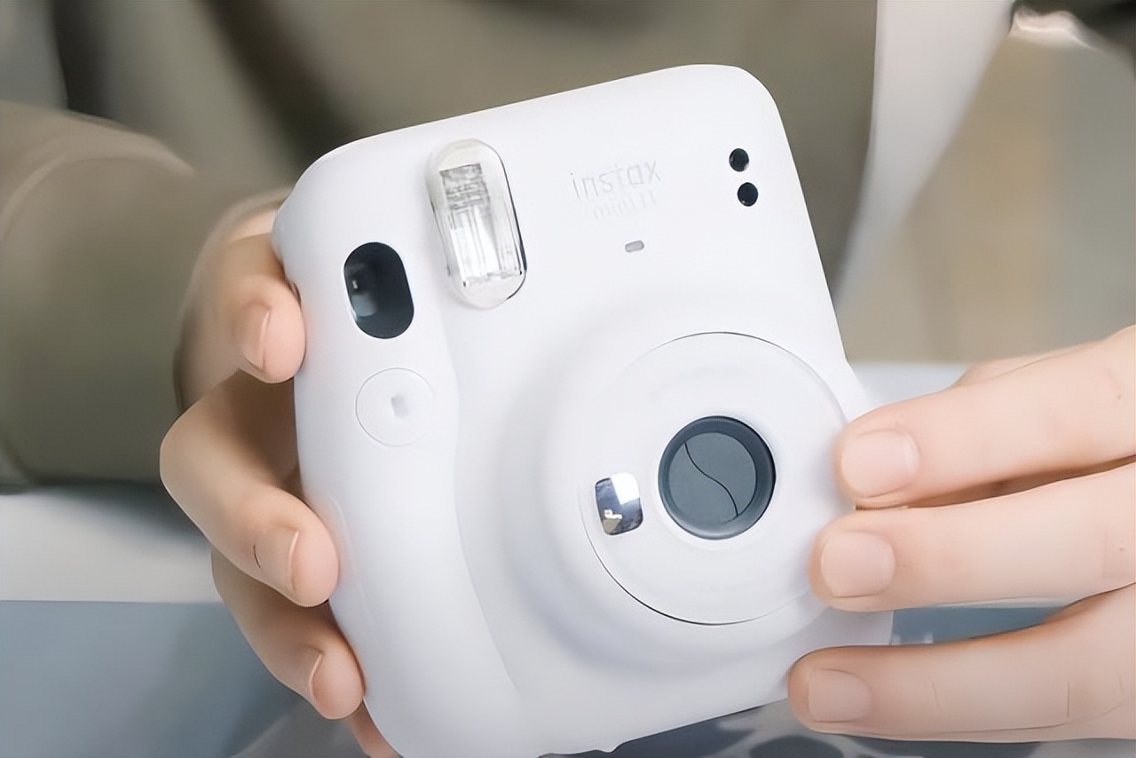 富士拍立得mini11拍照使用教程,富士拍立得mini11拍照教程