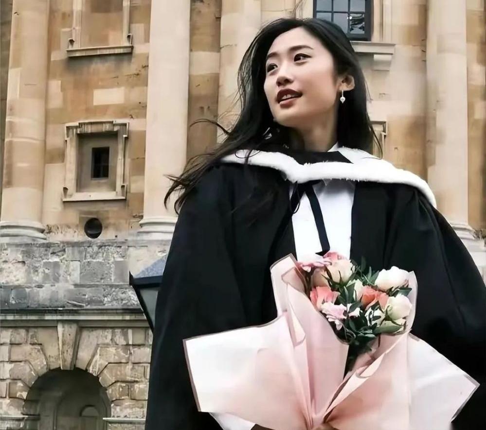 鐗涙触杈╄绀鹃浣嶅崕瑁斿コ杈╂墜,鐗涙触杈╄绀鹃浣嶅崕浜哄コ杈╂墜