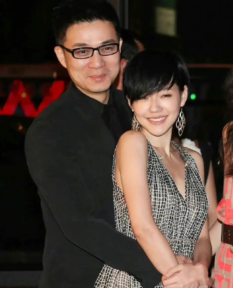 汪小菲微博爆料小s,小s深夜感言汪小菲