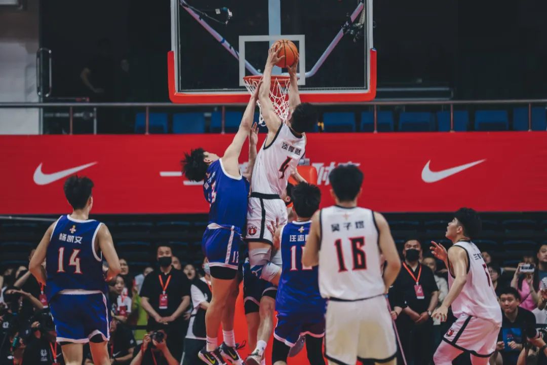 耐高总决赛回浦中学夺冠,耐高总决赛回浦中学夺冠学校沸腾