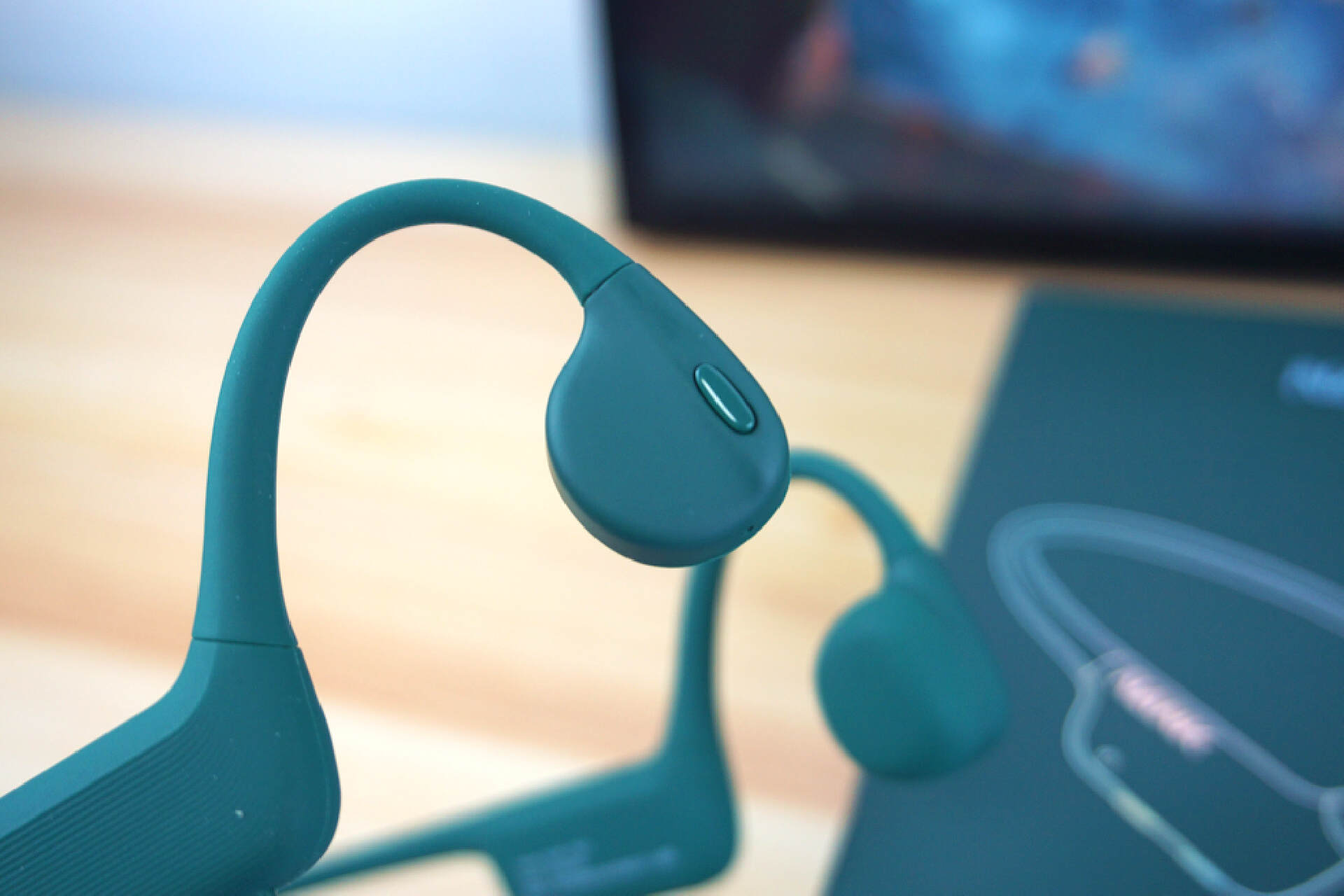 几十块钱的骨传导耳机是智商税吗,300元骨传导的耳机性能