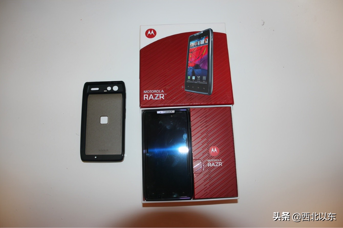 摩托罗拉hellomoto90年代广告,moto摩托罗拉2022