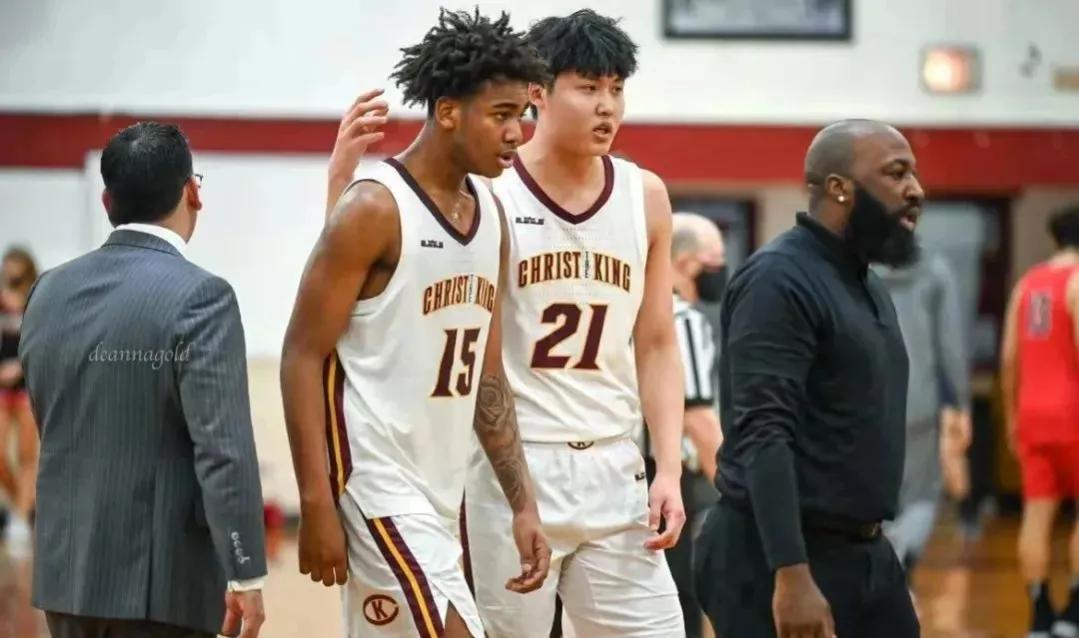 U19集结星光灿烂，有望接班93黄金一代，赵维伦迎来国青首秀