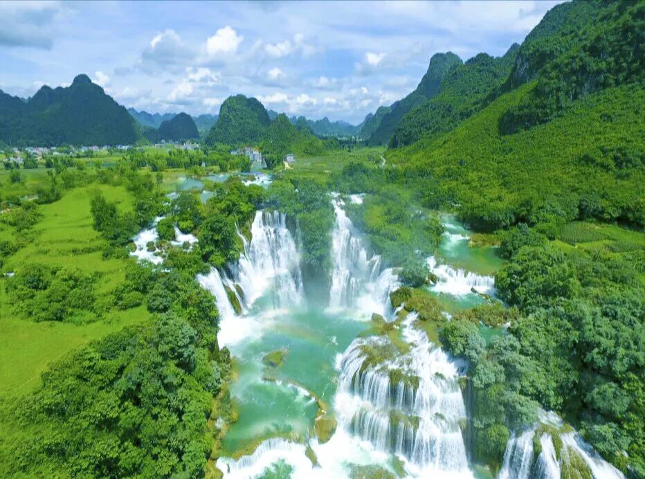 佛山出发广西五日四夜旅游攻略,广州出发云南4天自由行攻略