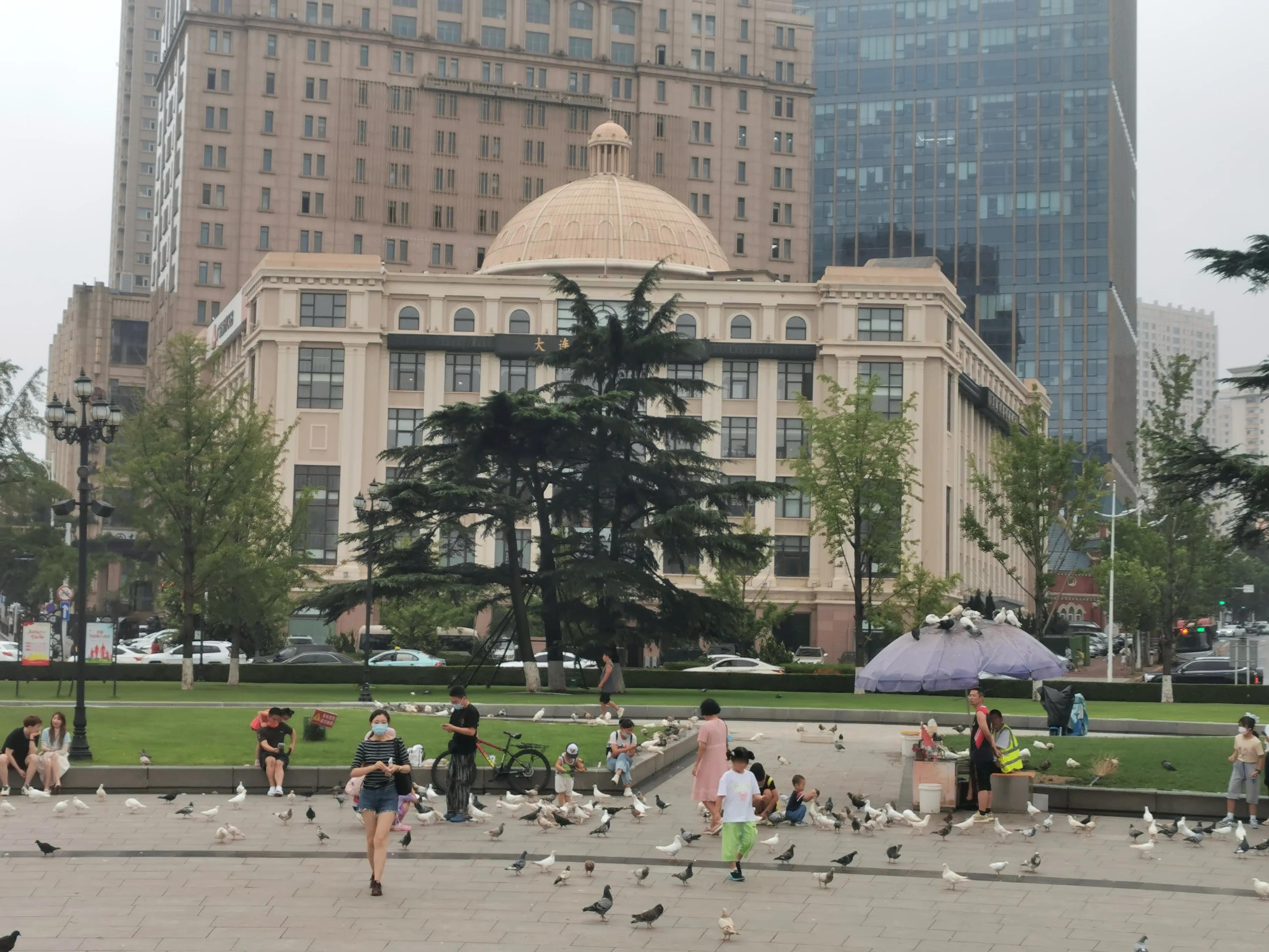 中山广场大连老视频,大连中山广场百年沧桑