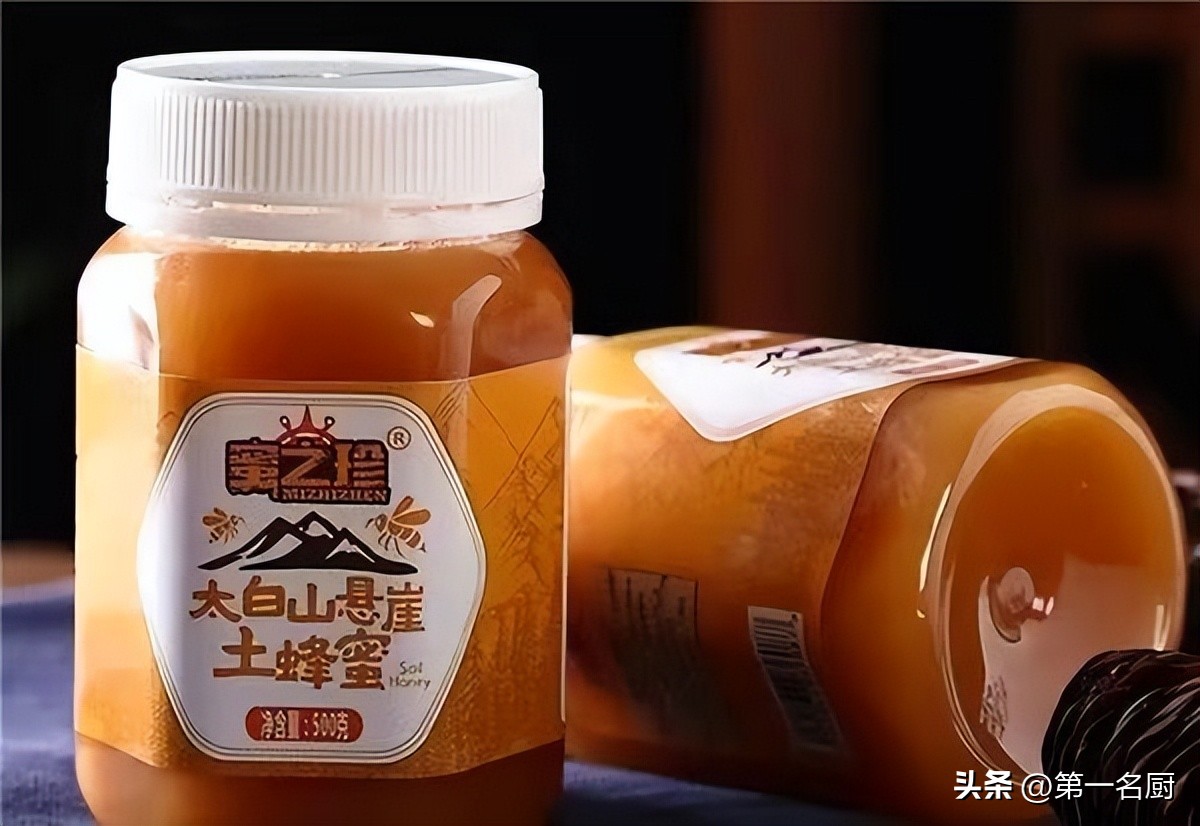 买蜂蜜的时候一定要懂得辨别真蜂,纯正蜂蜜的鉴别方法