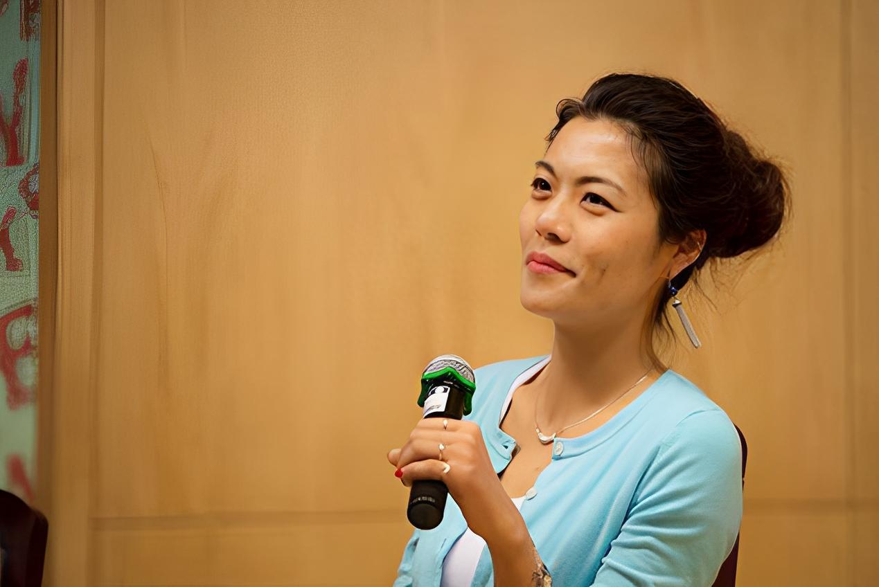 陈果读错耄耋两字的现场视频,复旦大学陈果教授读错字