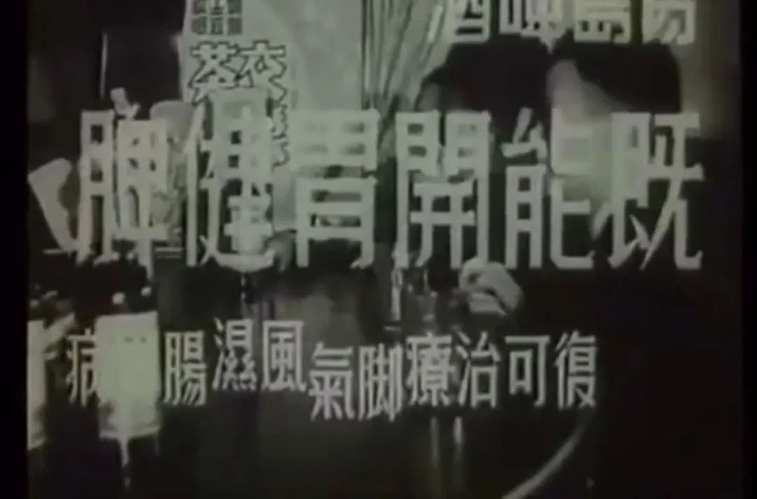 夏季解暑佳品扎啤,在炎热的夏天来一杯梅子酒