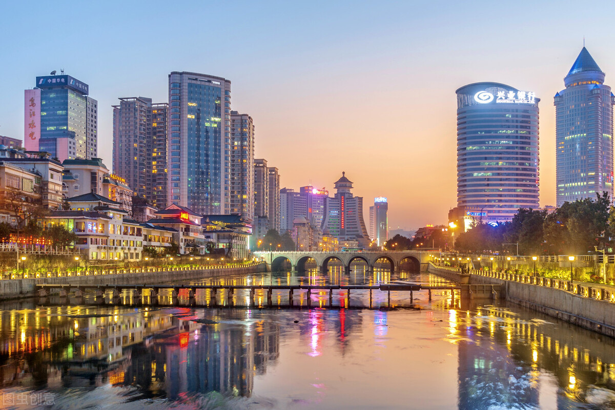 贵阳为什么会成为年轻人的香饽饽,蹲个城市