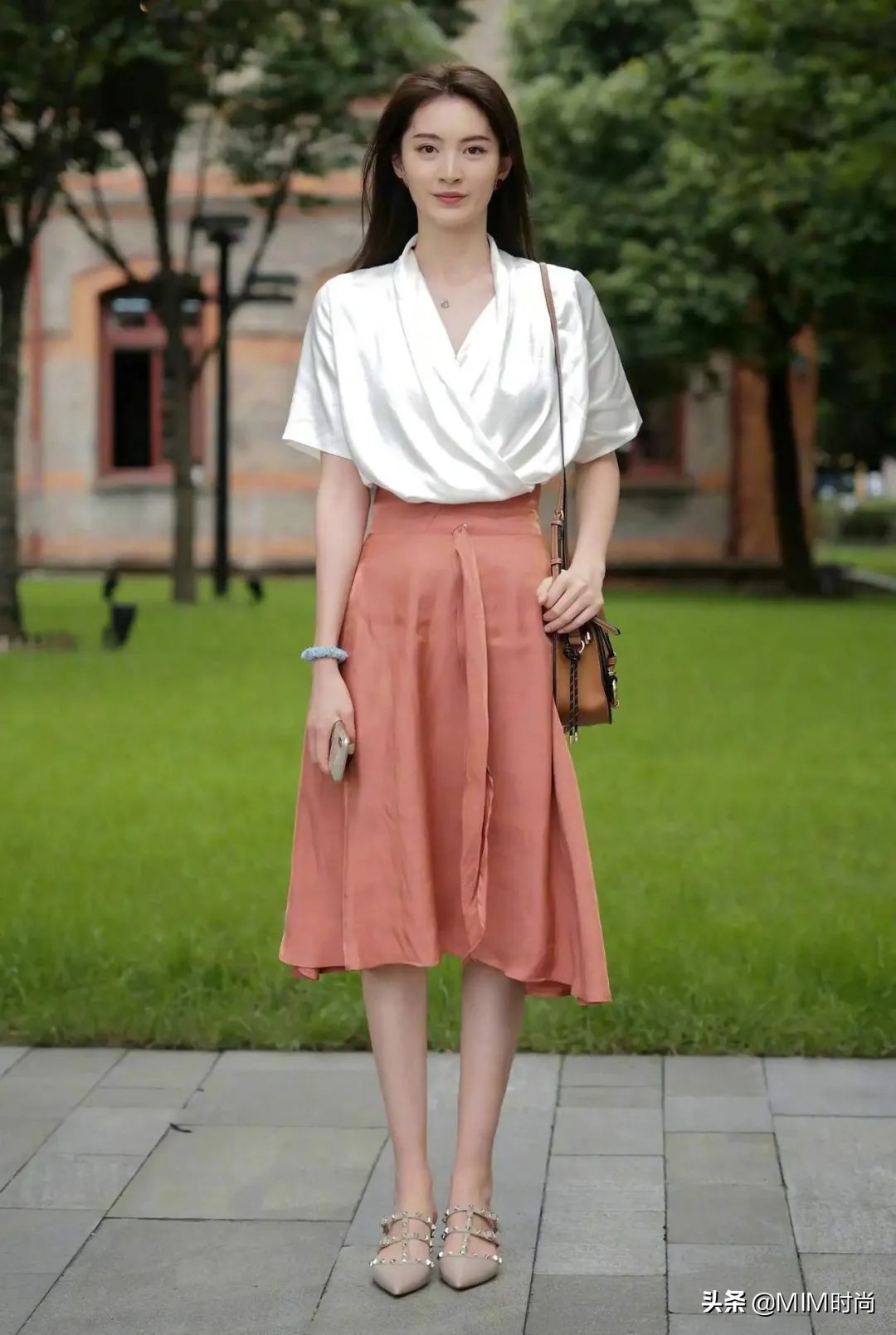 三款裙子配哪种鞋漂亮,适合搭配仙女裙的秋冬鞋子分享