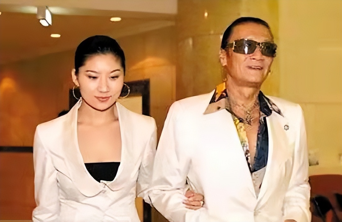 被谢贤宠了12年,coco什么时间和谢贤好的