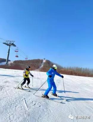 百姓小故事冰雪大文章︱滑雪教练白帆:带动更多人来吉“爽”滑