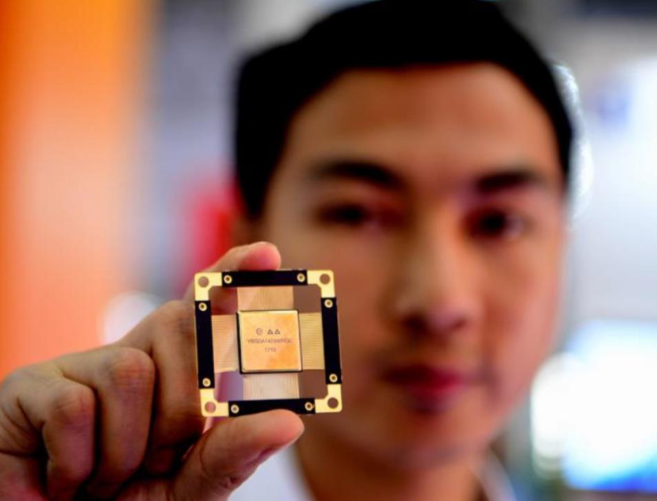 最新intel和amd,amd比同性能intel便宜