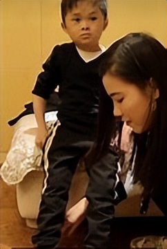 酷似马云的小男孩现状,长相酷似马云的小男孩现状